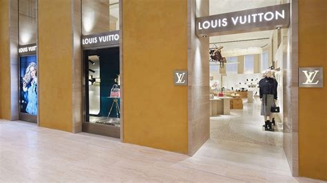 Louis Vuitton Roma Tritone store, Italy